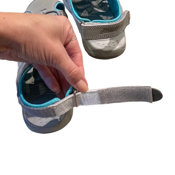Eddie Bauer Woman’s Sandal/Shoes - Picture 5 of 8